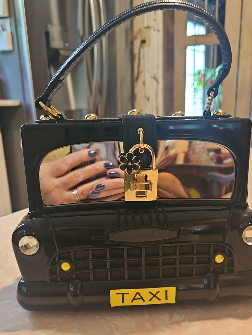 Novelty Black Taxi-Shaped Women's Top-Handle Bag